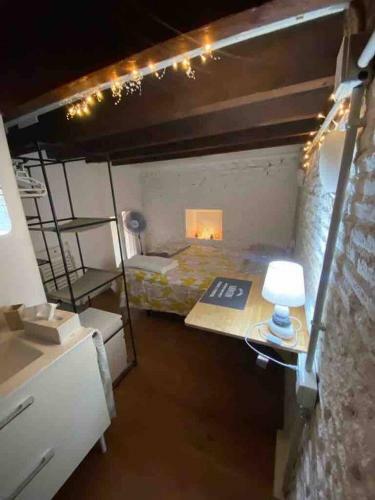 Airbhouse Private Rooms & Apartments