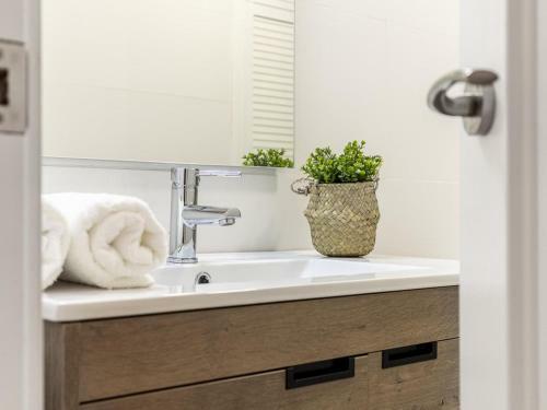 Apartamento Dreams De Triana UNA Terraza Al Guadalquivir