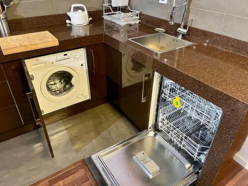 Fr26 Luxurious Apartment, 2 Minutes From Cathedral