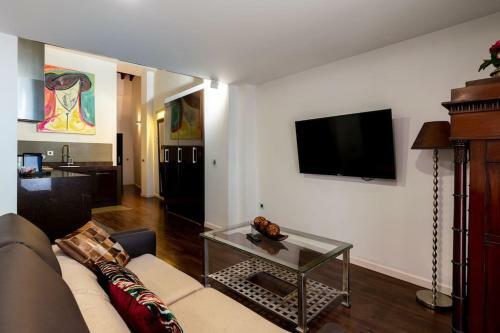 Fr26 Luxurious Apartment, 2 Minutes From Cathedral