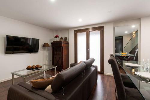 Fr26 Luxurious Apartment, 2 Minutes From Cathedral
