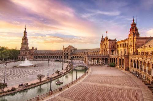 Cder Apartment Center Cathedral And Alc�zar