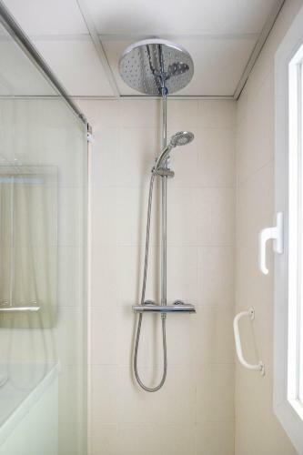Habitacion Privada En Apartamento Compartido - Sapphire Luxury Suites