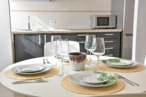 New! Retro Apartment In Central Neighbourhood
