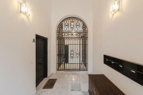 San Luis Downtown & Pool Apartment