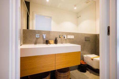 Apartamento Stylish Designer Duplex-3beds 2baths-puerta Carmona Centro