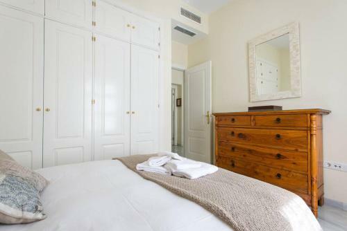 Apartamento Apt. Sierpes-cuna, Wifi, Hvac (vft/se/00239)