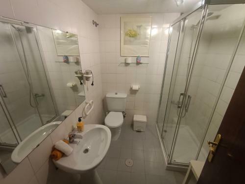 Apartamento Piso Para 6 Junto Al Acueducto. A Pasos Del Centro