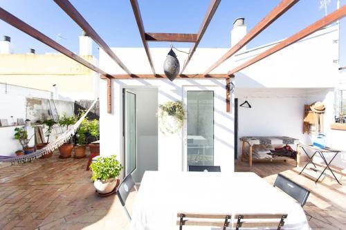 Town House With Rooftop Terrace