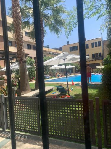 Apartamento Pr�ximo Al Centro De 2 Dormitorios Con Piscina.