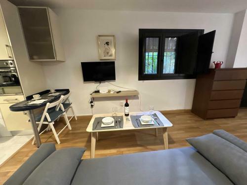 Apartamento Calle Infantes Centro De Sevilla