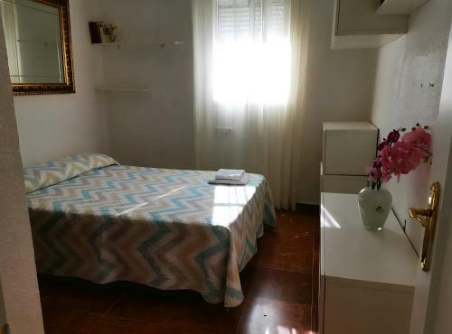 Chalet Con Jard�n, Piscina Privada Y Parking