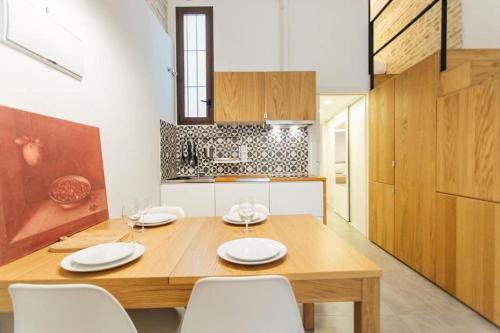 Apartamento �tu Hogar Con Alma En Sevilla!