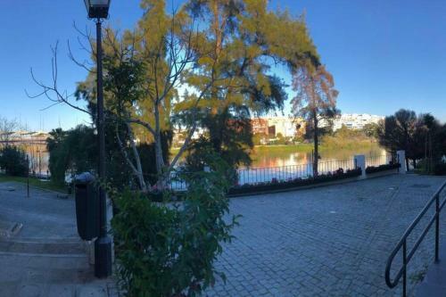 Apartamento Disfruta Sevilla Desde Triana Junto Al R�o