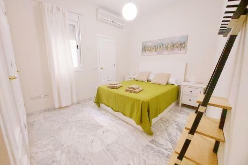 Cozy Apartment In Sevilla Old Town