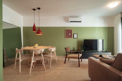 Los Olivos Apartments By Olala Homes