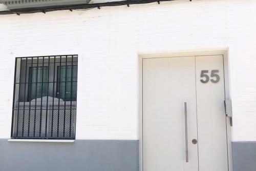 Apartamento Suite En Triana, Tranquilo, Independiente