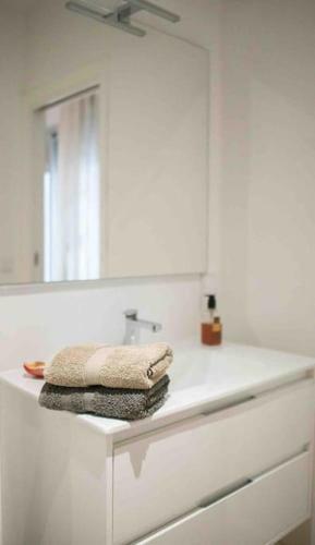 Apartamento Suite En Triana, Tranquilo, Independiente