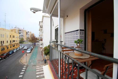 Apartamento En Barrio T�pico. Conoce La Aut�ntica Sevilla