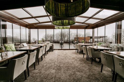Hotel 12 Months Luxury Resort