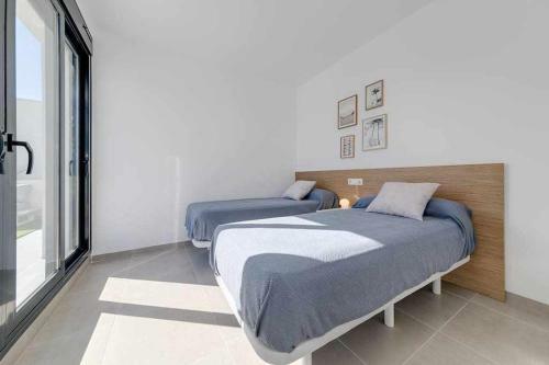 Magn�fica Villa Con Piscina Climatizada