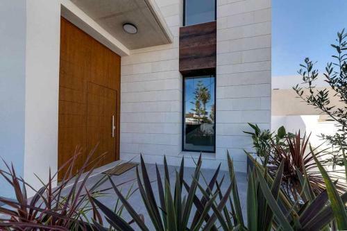 Magn�fica Villa Con Piscina Climatizada
