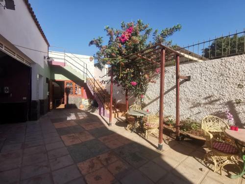 Hostal Eden House