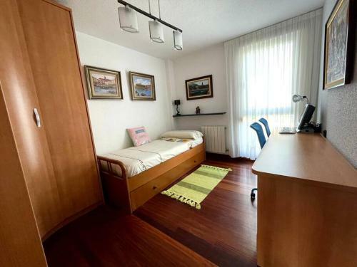 Apartamento Casa Playa Berria/santo�a
