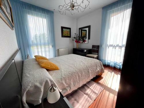 Apartamento Casa Playa Berria/santo�a