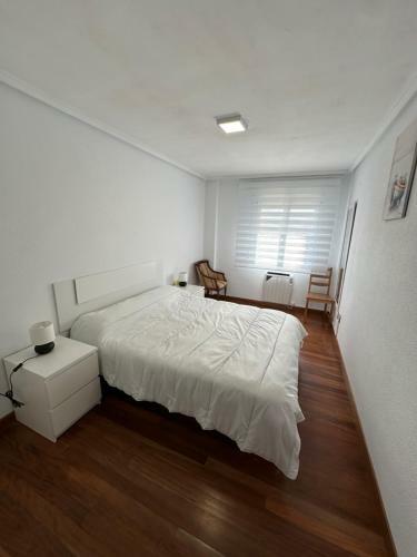 Apartamento Cerca De La R�a Con Parking Incluido By Insidehome