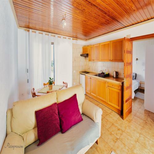 Apartamento Ventoso , Modern Rustic Stay