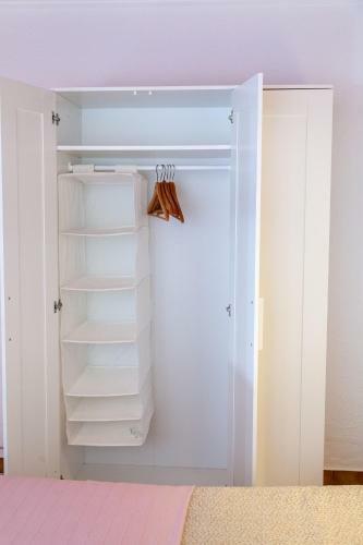 Apartamento Ventoso , Modern Rustic Stay