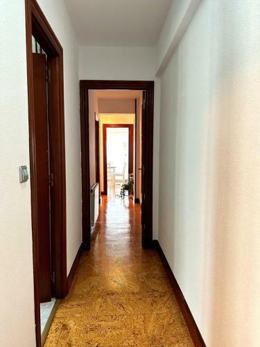 Apartamento Piso Soleado, Pr�ximo Al Centro, 8 Plazas Y F�cil Aparcamiento