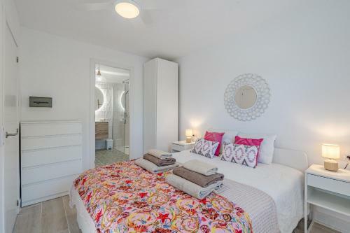Sea La Vie Apartment - Adults Only
