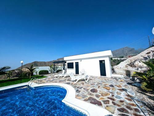 Sea View House Pride & Joy - Adults Only