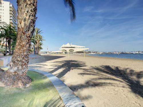 Elisa Beach Apartment - 8209