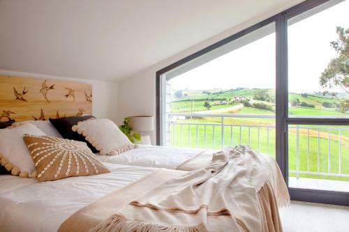 Espectacular Villa Con Acceso Privado A La Playa De Oyambre