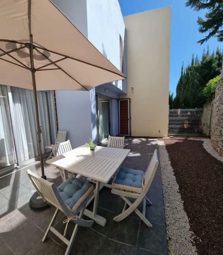 La Quinta, House