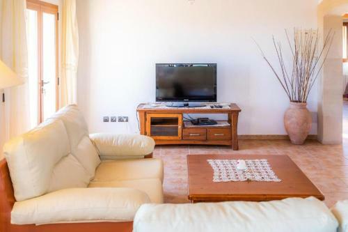 Villa Es Contes By Slow Villas