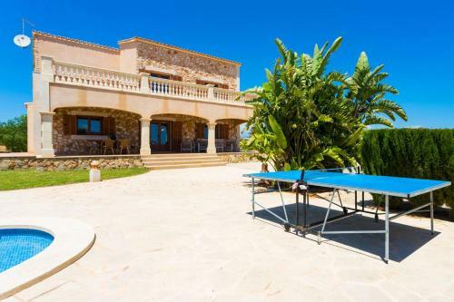 Villa Es Contes By Slow Villas