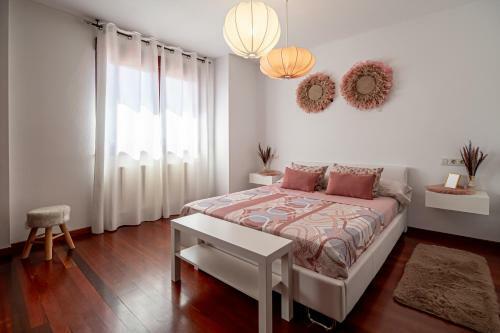 Hostal Room In Guest Room - Room With Private Bathroom