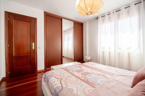 Hostal Room In Guest Room - Room With Private Bathroom