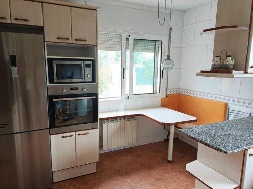 Casa Con Jard�n Y Piscina Privada.