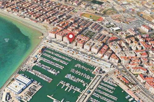 Apartamento Nuevo A Estrenar. Vistas Al Mar, Terraza, Ascensor