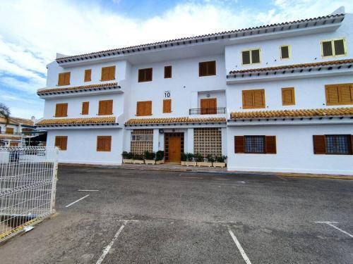 Apartamento C�modo A 300 Metros De La Playa