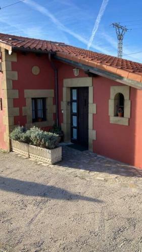 Casa Independiente Con Chimena, Jard�n Y Barbacoa
