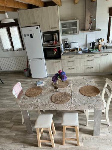 Amplia Casa Con Jardin A Un Paso Del Centro De Santander