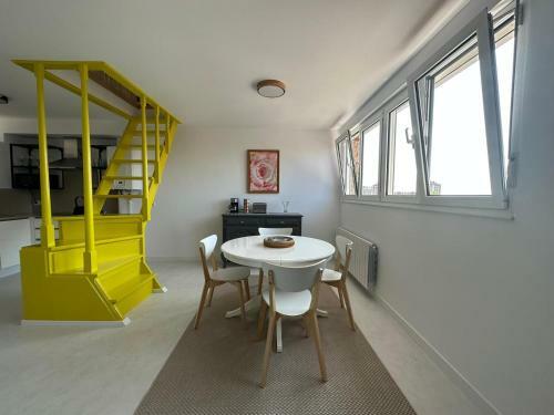 Design Apartment With Garage