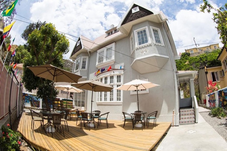 Hostal Casa Mondo Hostel