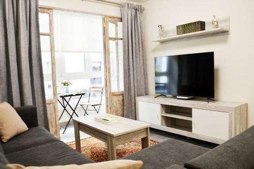 Nuevo Apartamento De 3 Dormitorios En Calle Alta